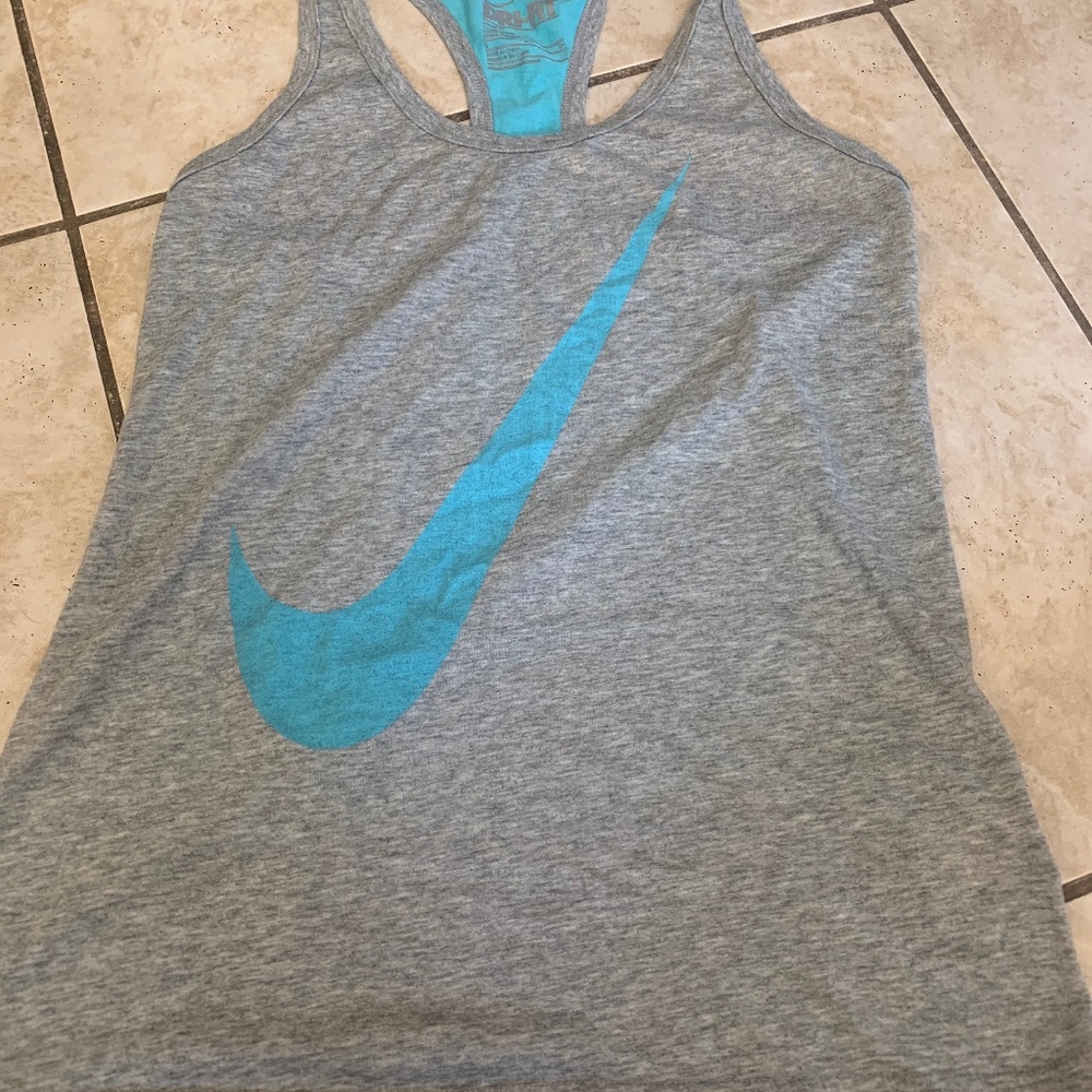 nike tank